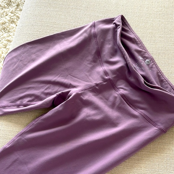 90• By Reflex Capri Leggings - Picture 2 of 2